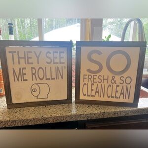 🧻Bathroom Signs, set of 2 🚽 See description!